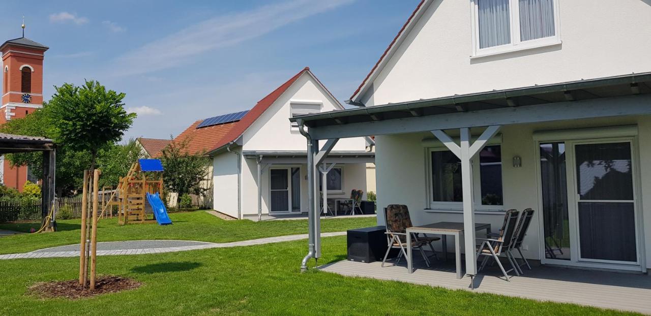 Ferienhaeuser May Weigenheim エクステリア 写真